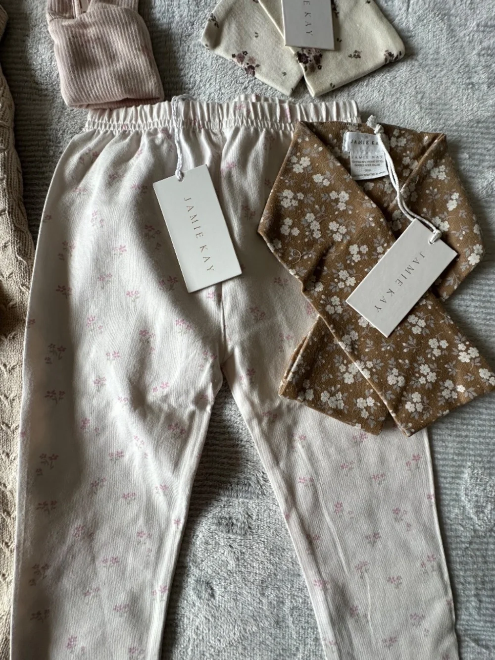 Jamie Kay Bundle - Picture 10 of 16